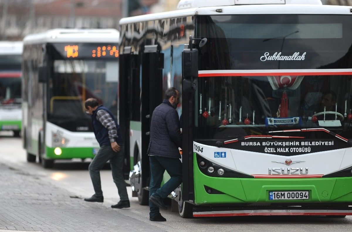 Belediye Otobüs Şoförlerinin \'Kaçak Yolcu\' Çilesi