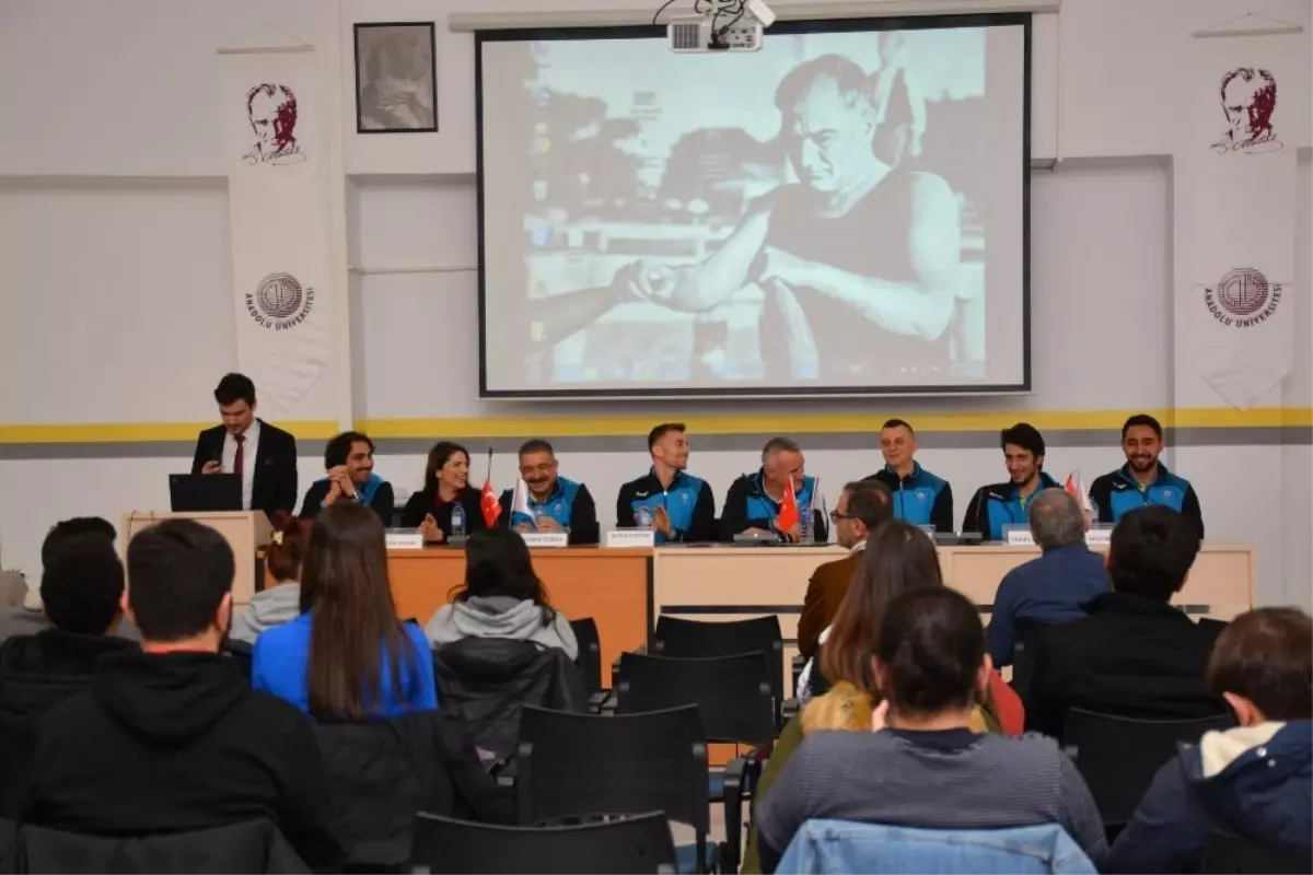 Beton Adamlar" Anadolu Üniversitesi\'nde Öğrencilerle Buluştu