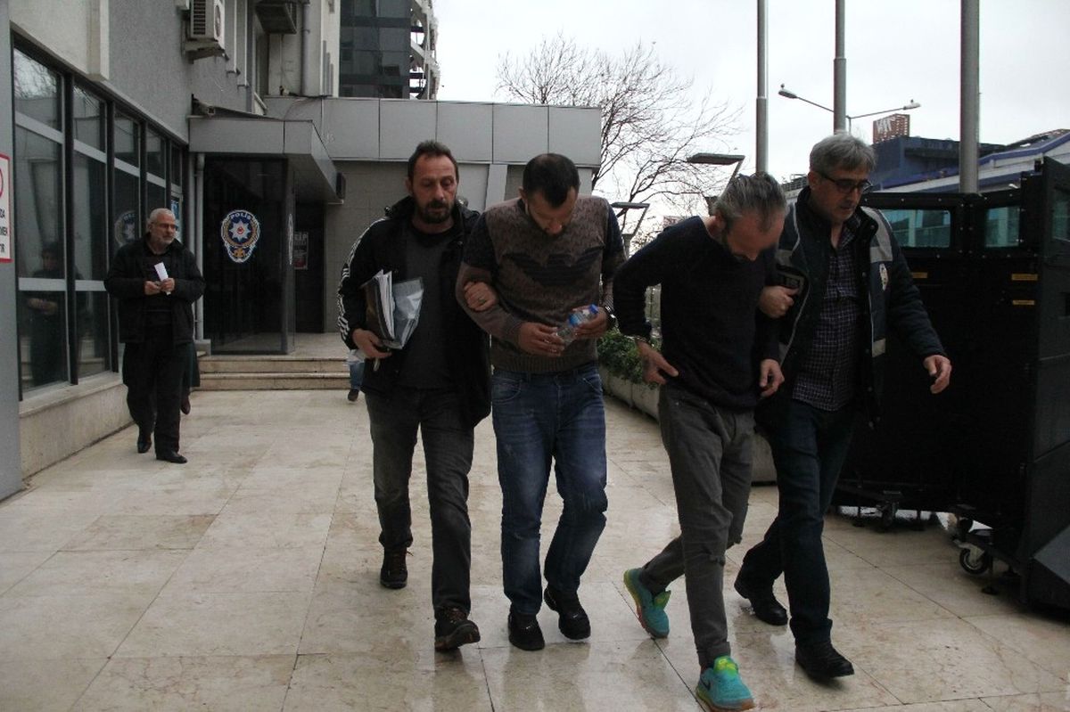 Bursa\'da Giyim Mağazasını İşte Böyle Soydular