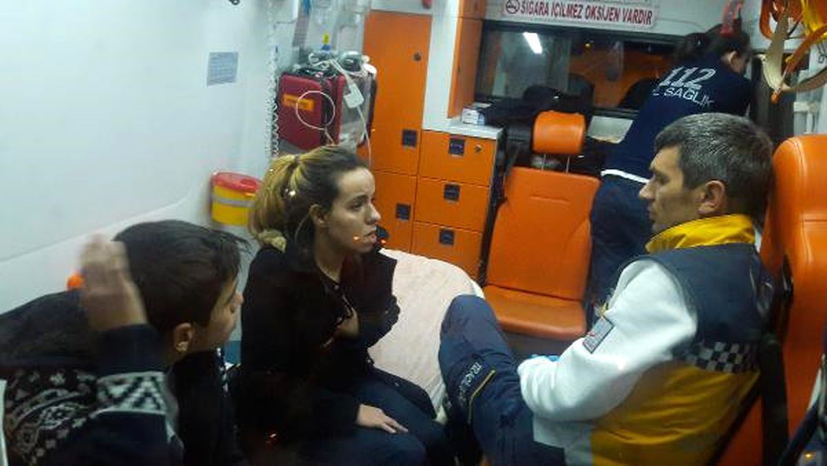 Bursa\'da Otomobil Takla Attı: 2 Yaralı