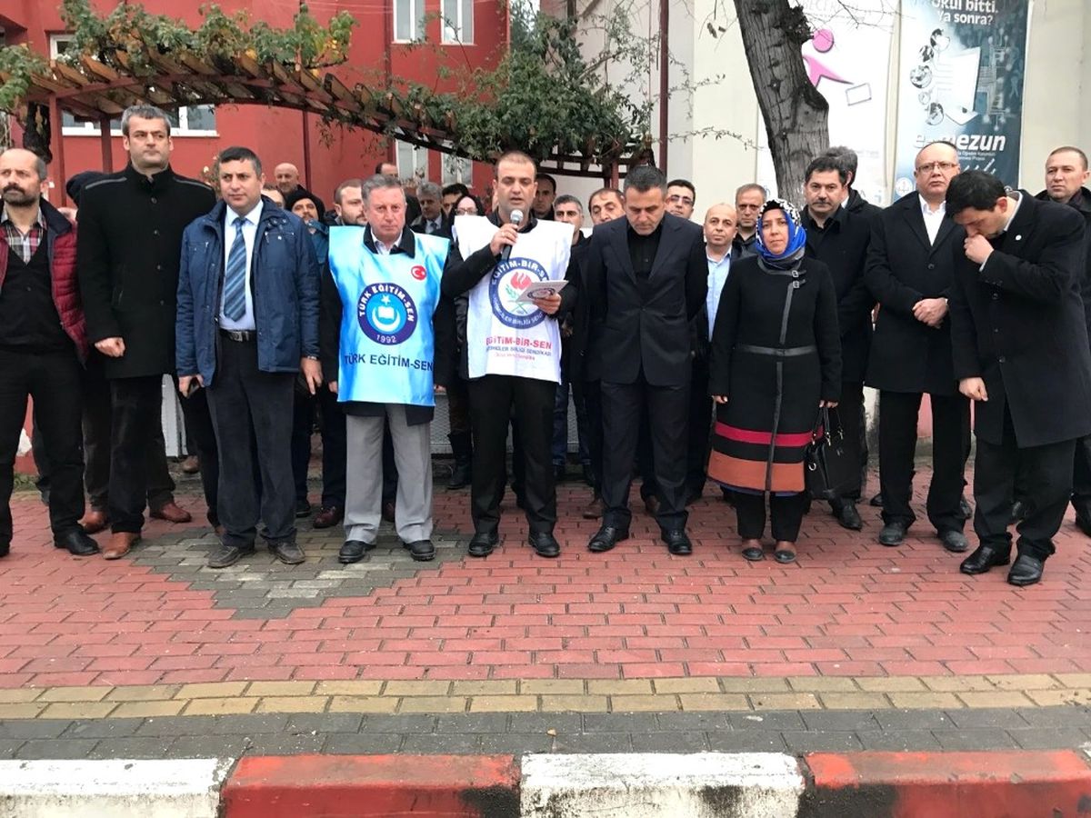 Eğitim Bir- Sen ve Türk Eğitim Sen\'den "Eğitimciye Şiddete Dur" Tepkisi