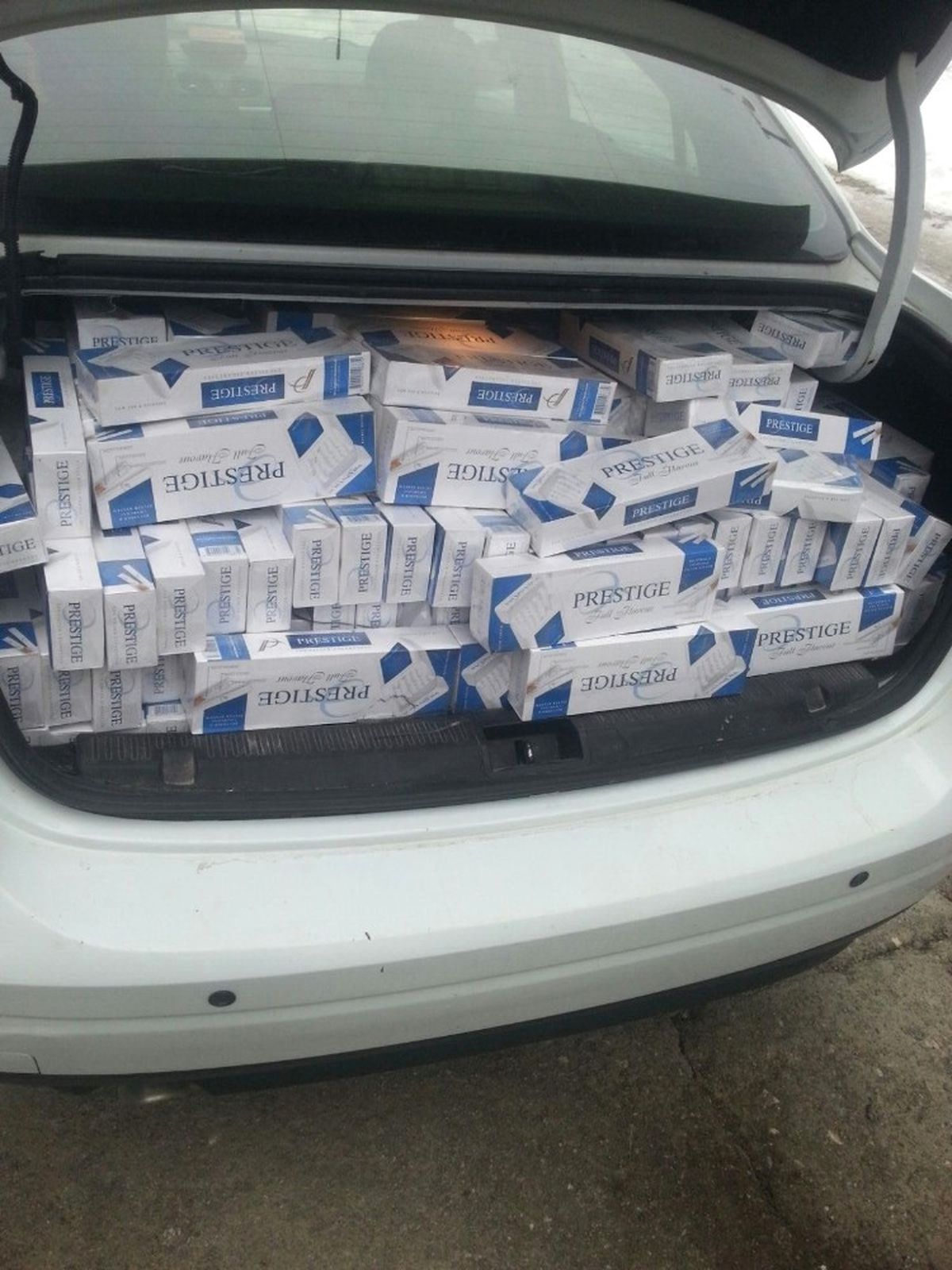 Erciş\'te 5 Bin 340 Paket Kaçak Sigara Ele Geçirildi