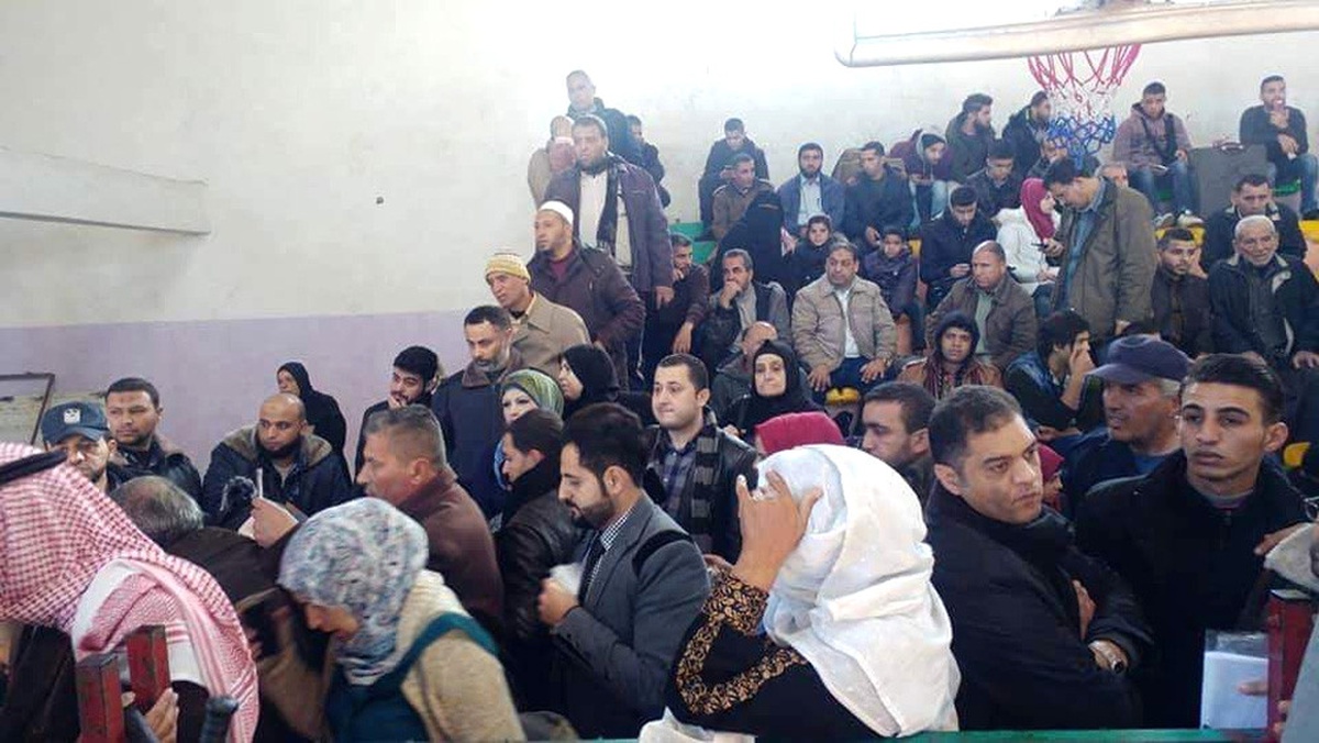 Filistinli Öğrenciler Mısır\'ın Yasağını Protesto Etti