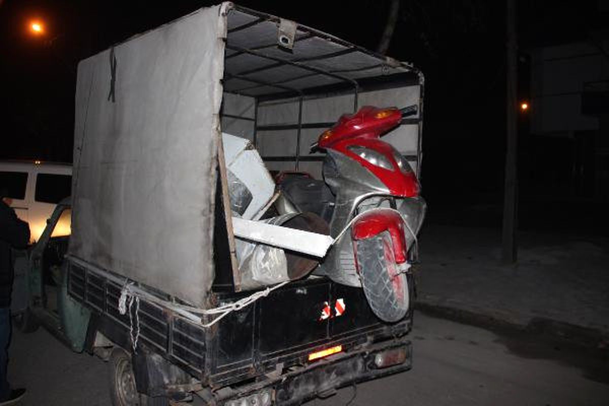 Hırsızlık Şüphelilerini 15 Kilometre Takip Edip, Polise Yakalattı