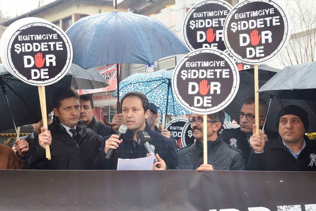 İzmir\'de Okul Müdürünün Öldürülmesi