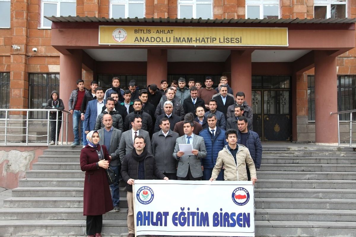 İzmir\'de Okul Müdürünün Öldürülmesi
