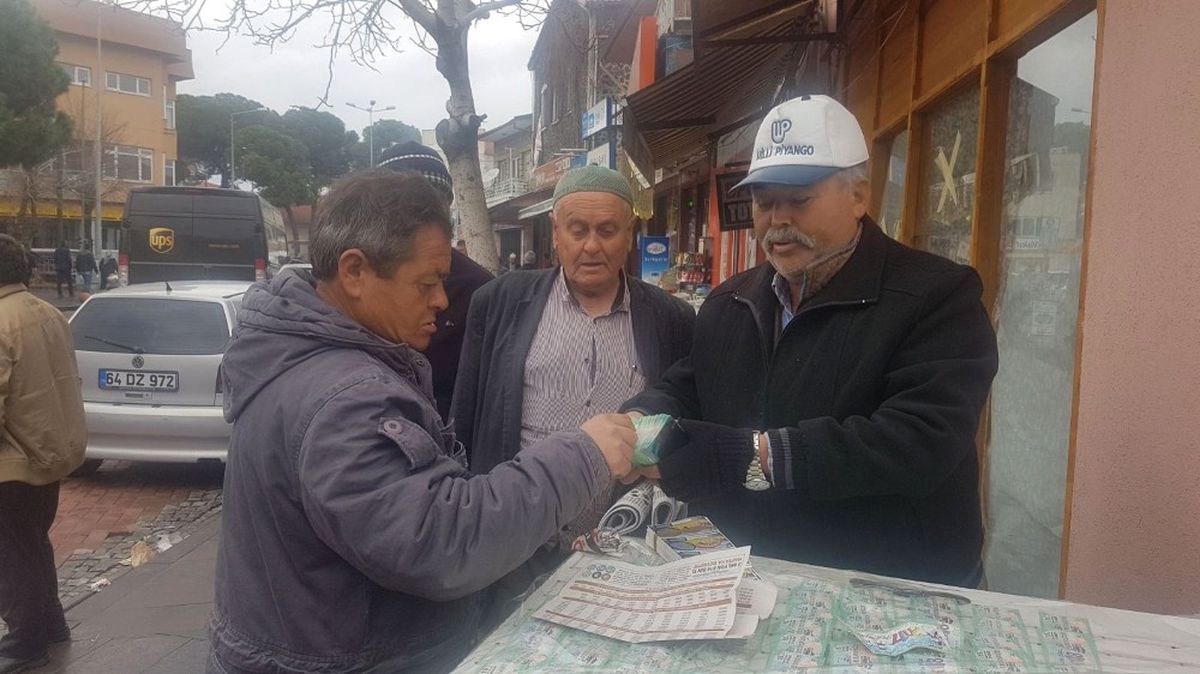 Kula\'da Yılbaşı Biletlerine Yoğun İlgi