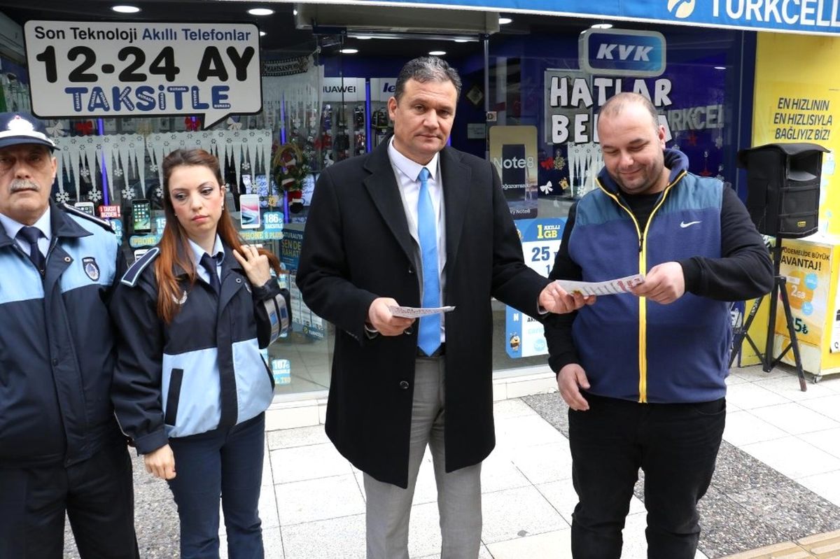 Manisa\'da Kaldırımlarda İşgaller Sona Eriyor