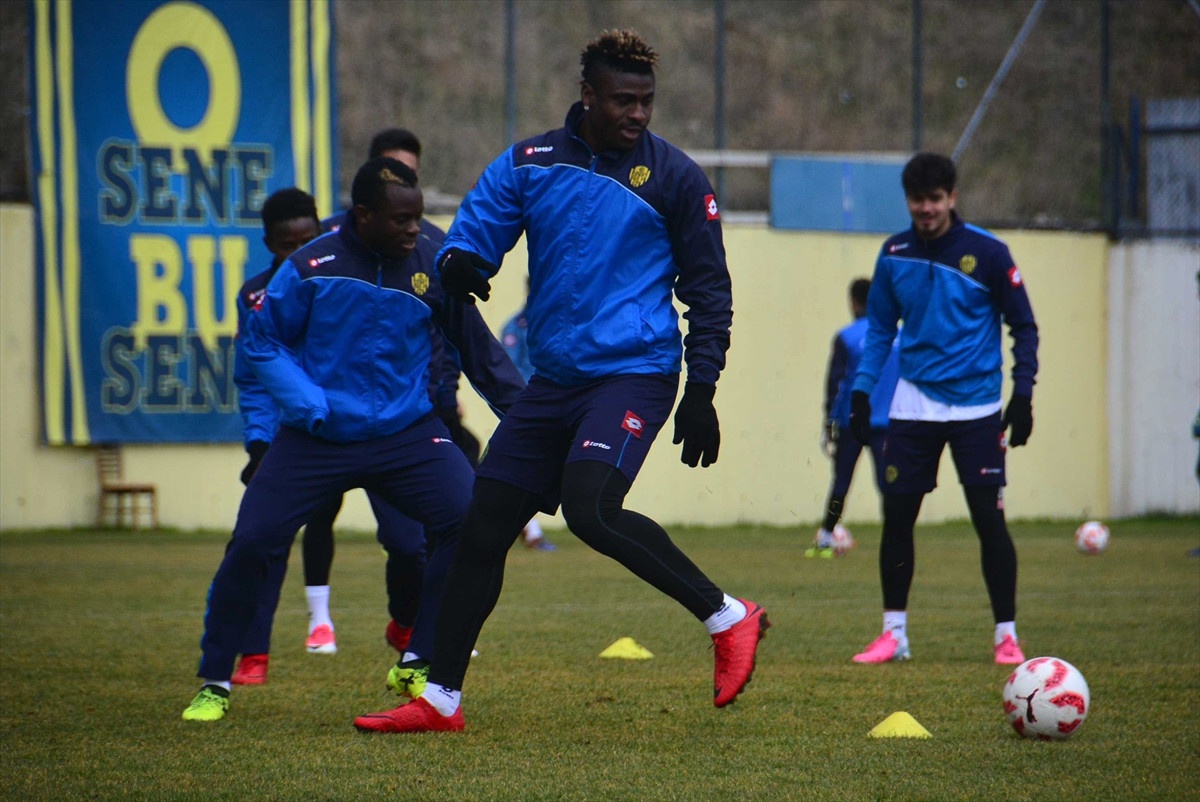 Mke Ankaragücü\'nde Adana Demirspor Maçı Hazırlıkları