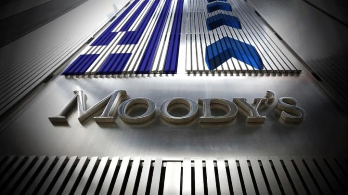 Moody\'s, Halkbank\'ın Notunu Düşürdü