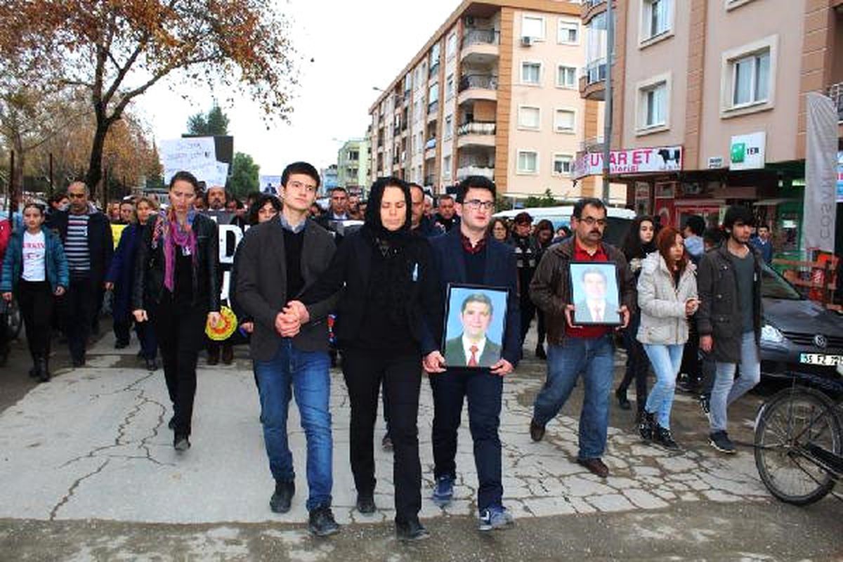 Öldürülen Okul Müdürü İçin Yürüdüler