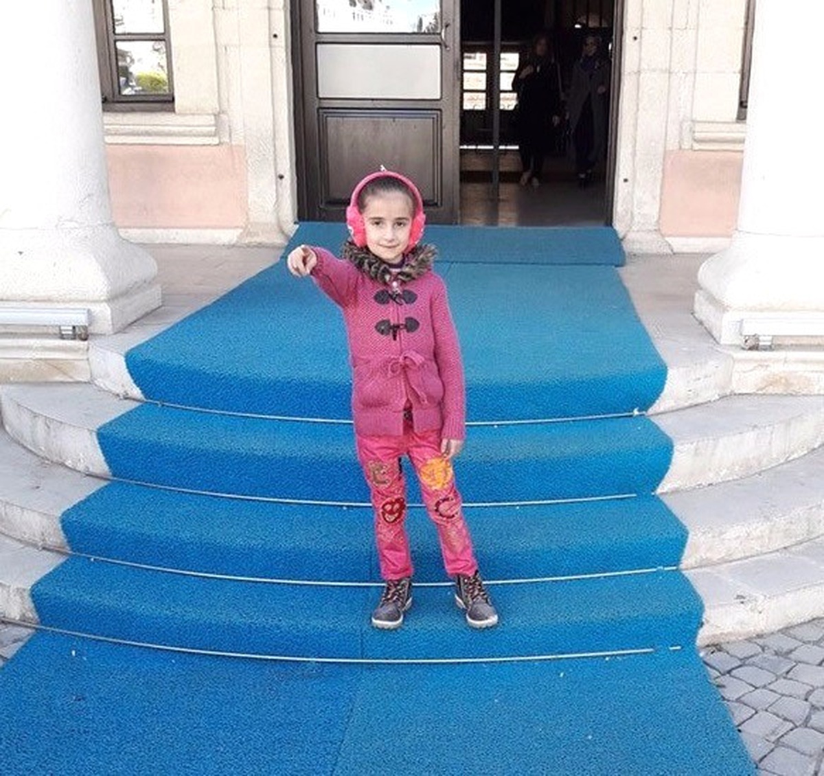 Ölüm Küçük Zeynep\'i Kaldırımda Yakaladı