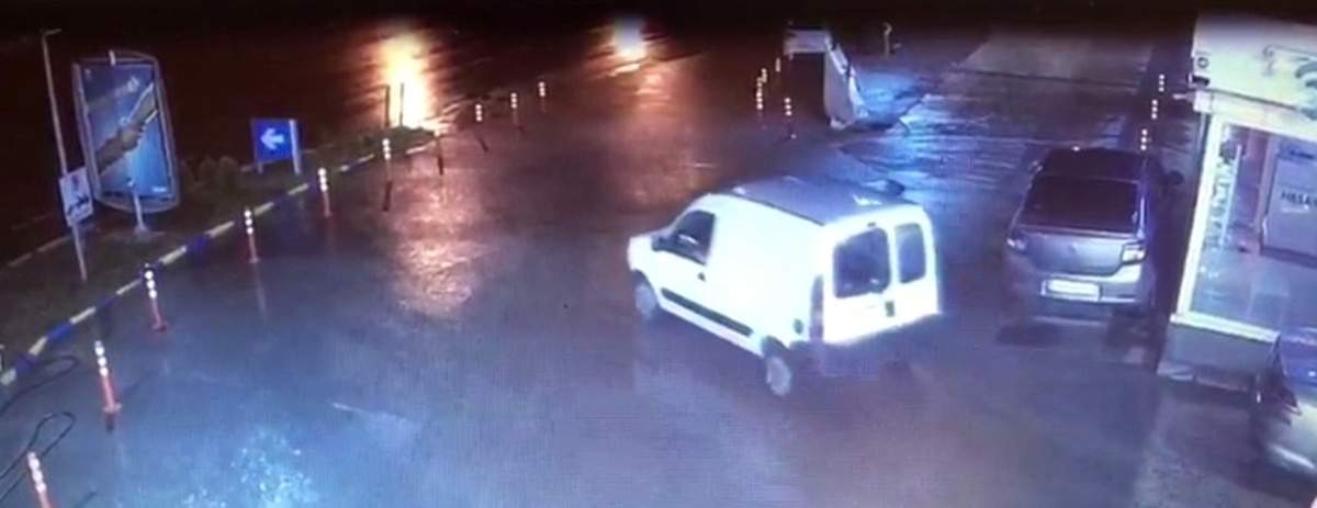 El Frenini Çekilmeyen Aracının E-5\'e Uçması Kamerada