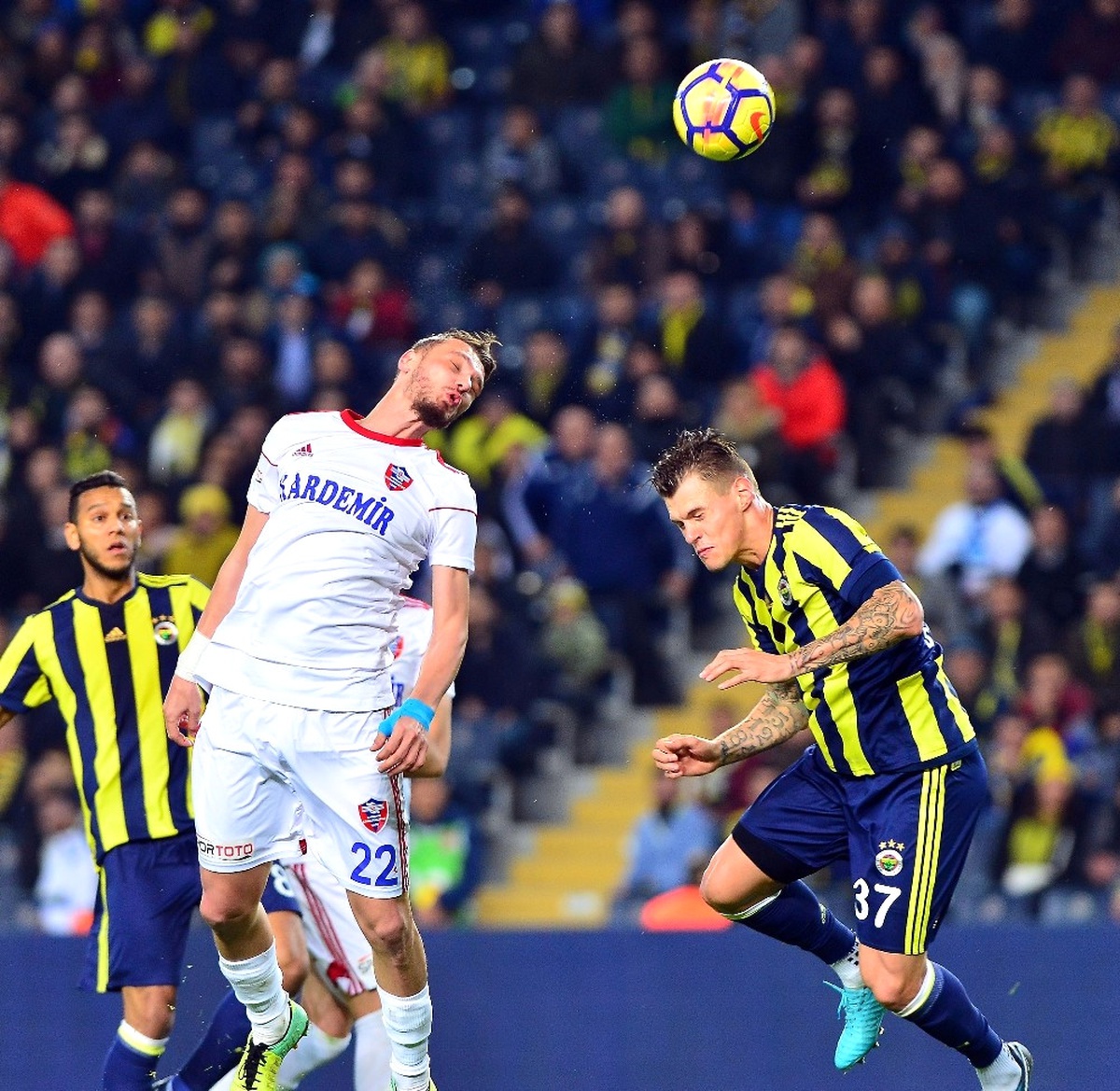Skrtel ve Şener Konyaspor Maçında Yok