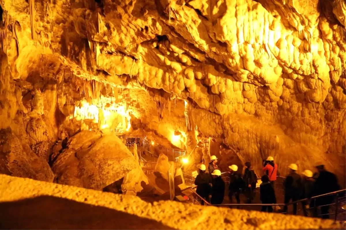 Tokat\'ı Karış Karış Gezerek Fotoğraflıyorlar