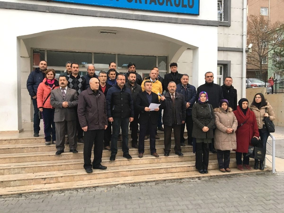 Türk Eğitim- Sen\'den Öğretmene Şiddet Olaylarına Kınama