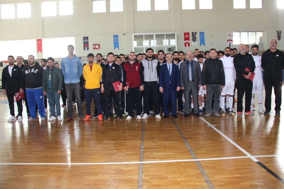 Türkiye Ünilig 2. Lig Salon Futbolu İskenderun\'da Başladı