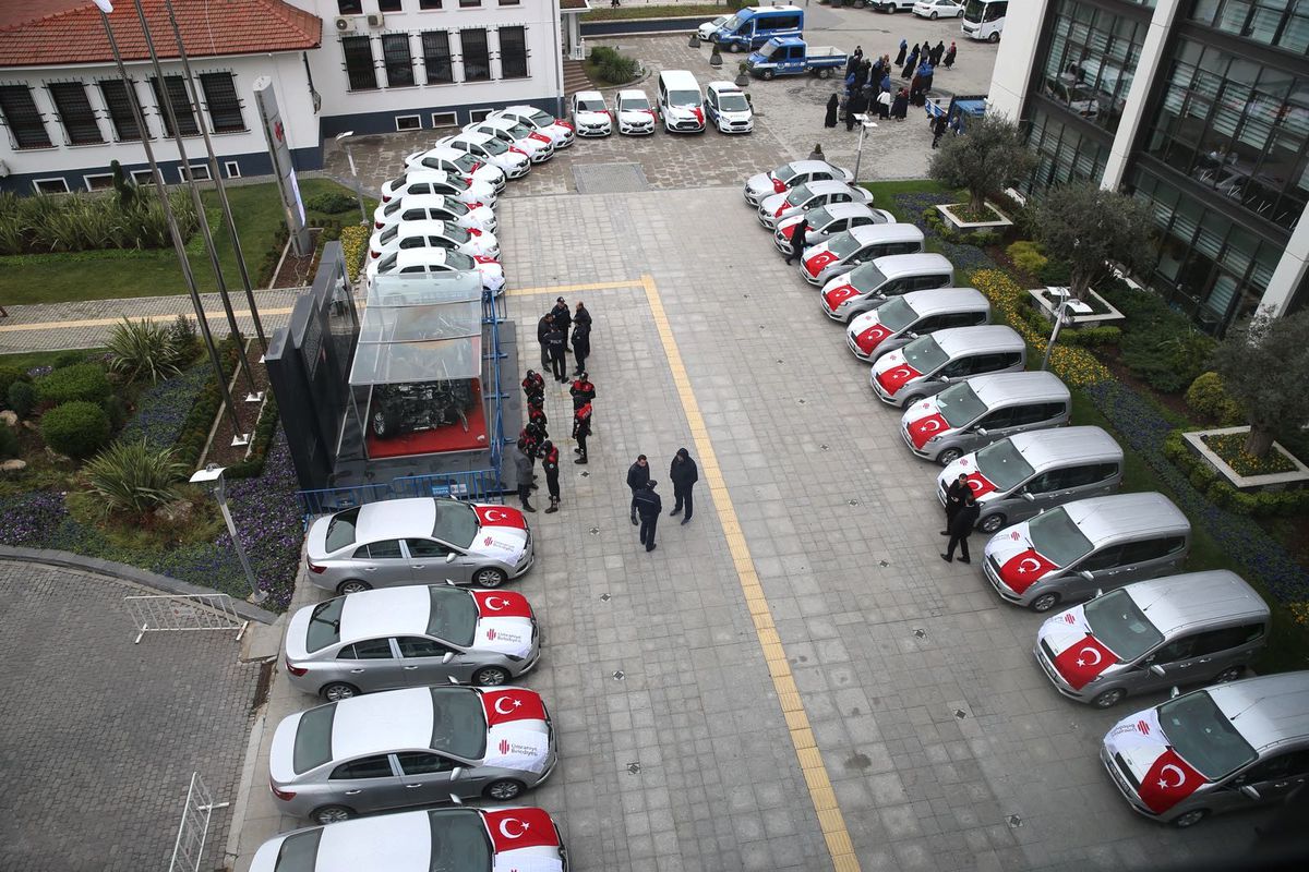 Ümraniye Belediyesinden İlçe Emniyet Müdürlüğüne 31 Araç Desteği