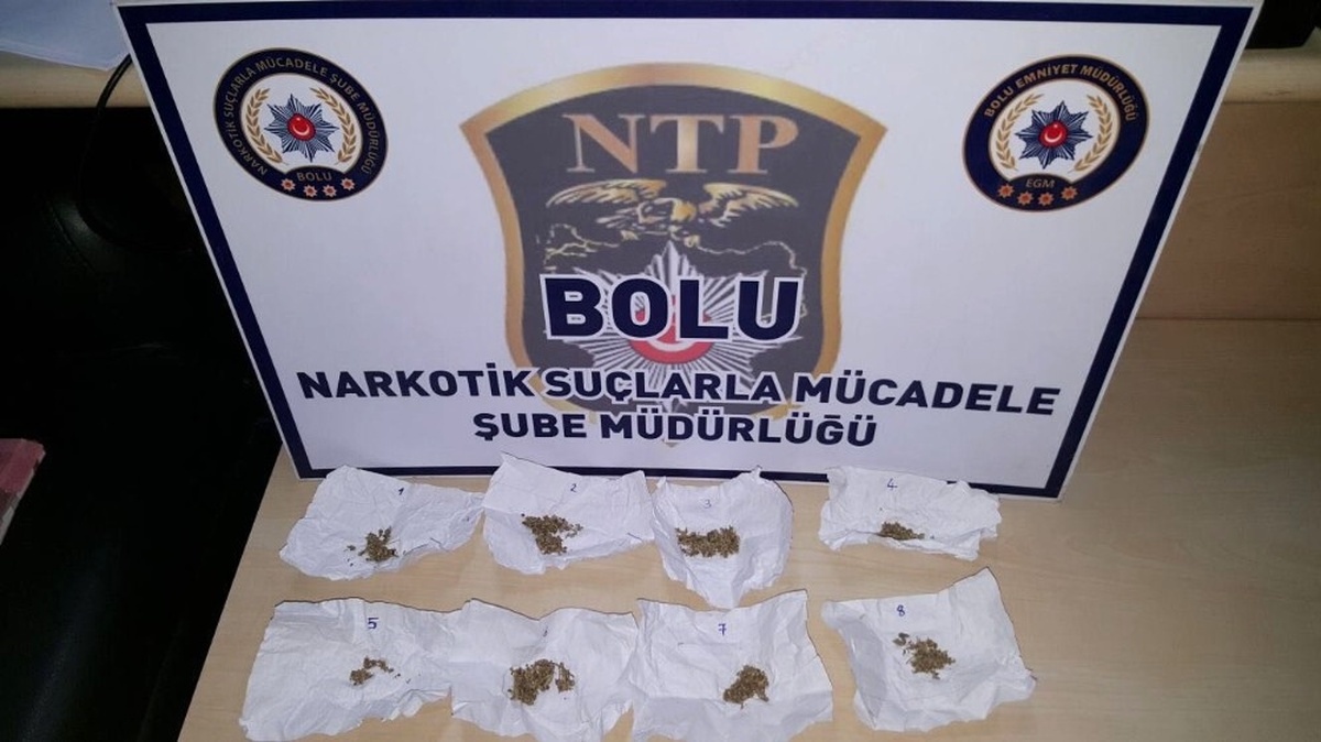 Uyuşturucu Haplarla Yakalanan Şahıs Adliyeye Sevk Edildi