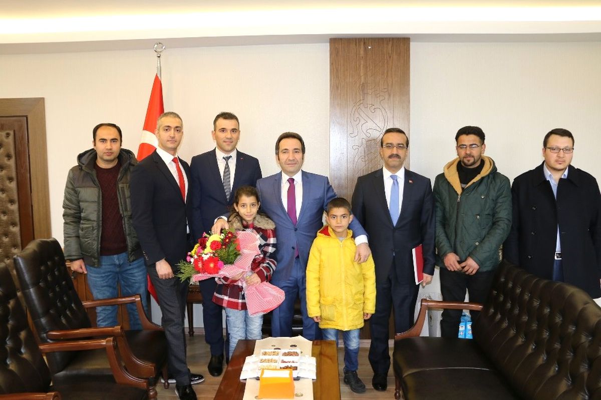 Vali Mantı, Suriyeli Çocuklarla Bir Araya Geldi