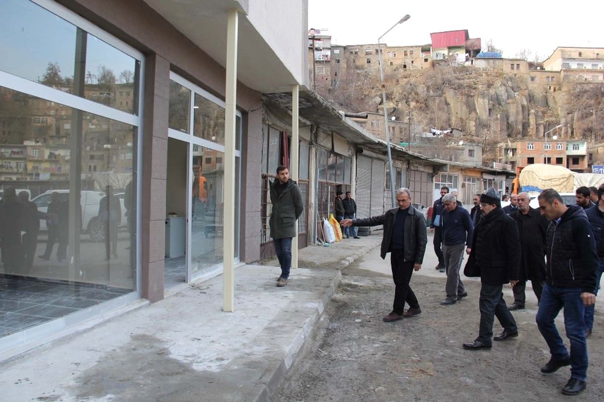 Vali Ustaoğlu, Belediye Çalışmalarını İnceledi
