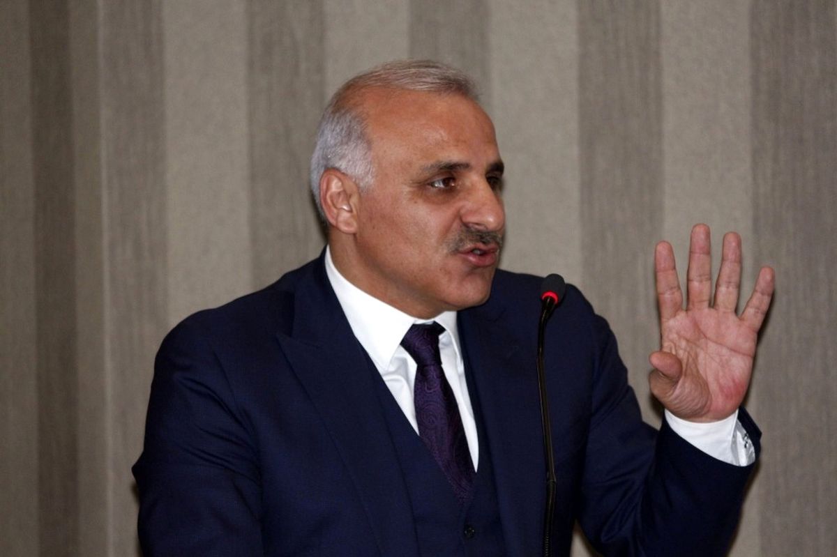 Van\'ın Toplu Taşıma Sorununa Tranbüs Önerisi