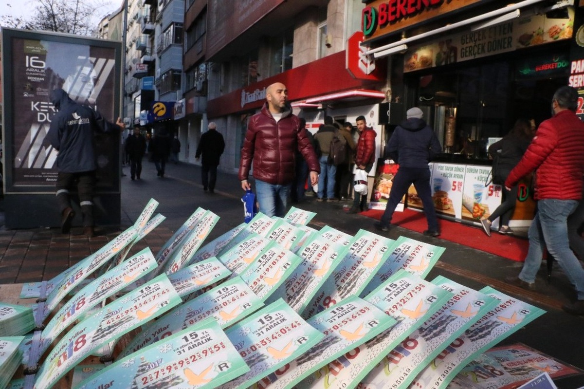 Yılbaşı Biletlerine Vatandaşlardan Büyük İlgi