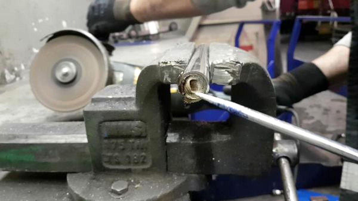 ABD\'ye Yollanmak İsteyen Dikiş Makinesinde Uyuşturucu Çıktı