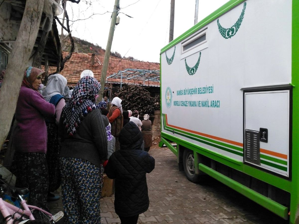 Alevler İçinde Kalan Bebek Hayatını Kaybetti