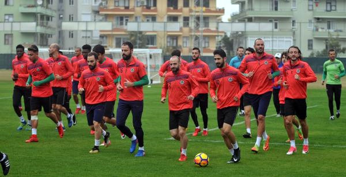 Aytemiz Alanyaspor İkinci Başkanı Köseoğlu: "Hocamız Takımımızın Başındadır"