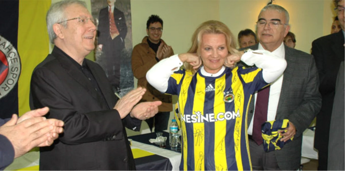 Aziz Yıldırım, Çorlu\'da Fenerbahçelilerle Buluştu