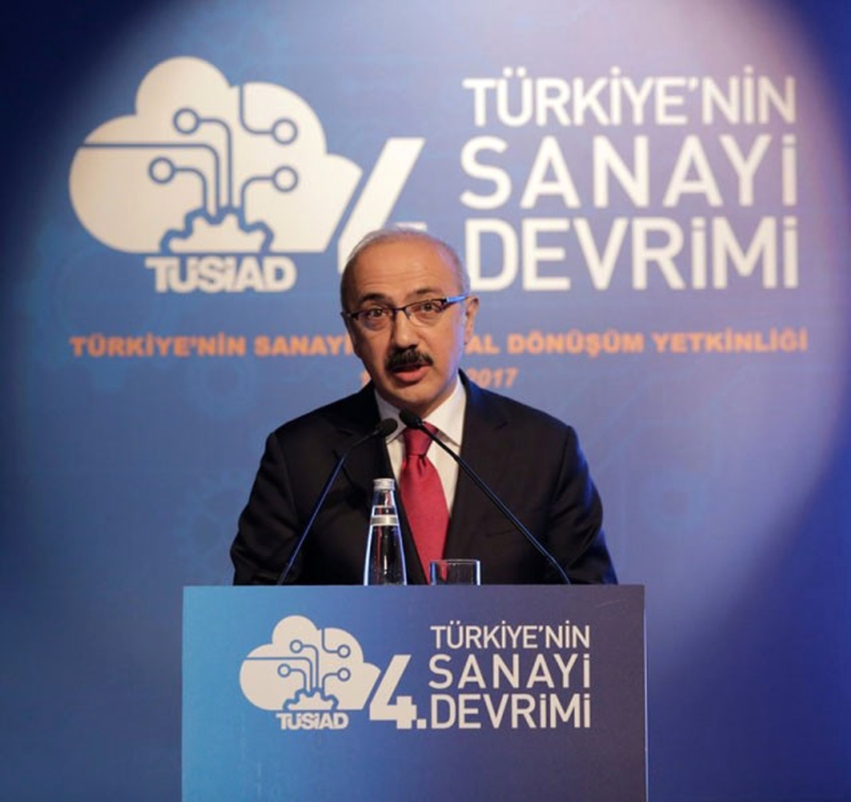 Bakan Elvan, "Yeni Hikayemiz, Sanayi Toplumundan, Dijital Ekonomiye Geçişte Gecikme Yaşamamak"