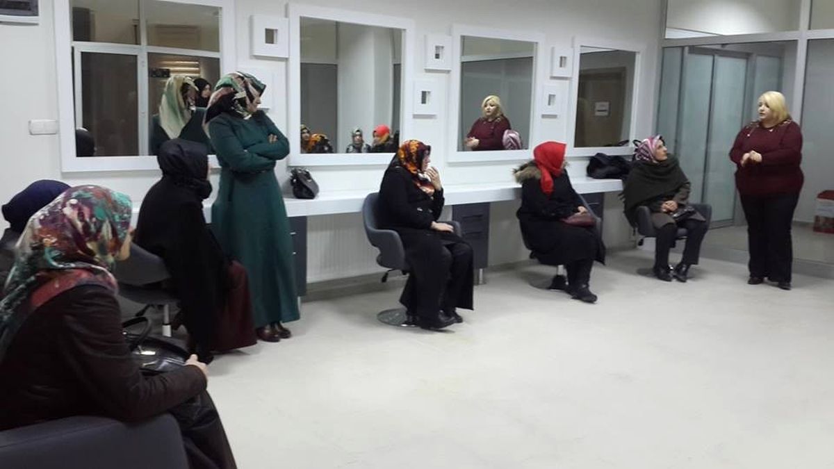 Bayburt Belediyesi Aile Yaşam Merkez Eğitim Kursları Başladı