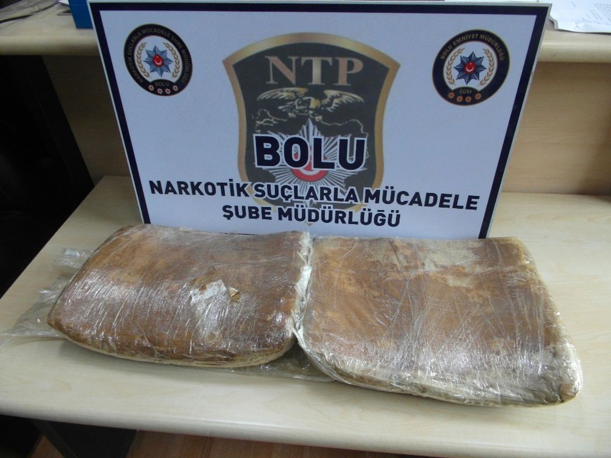 Beline Sardığı Uyuşturucuyla Yakalandı