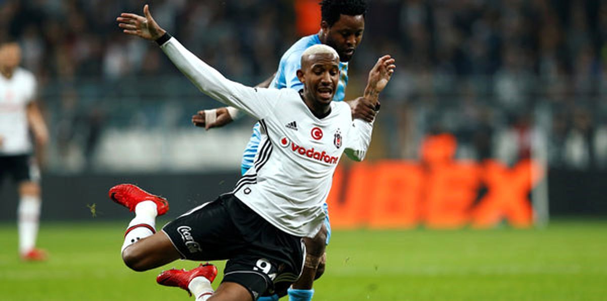 Beşiktaş\'ta Talisca Antrenmanı Yarıda Bıraktı