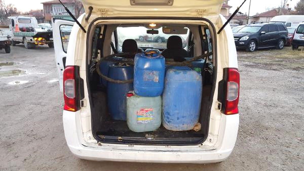 Çaldıkları 450 Litre Akaryakıtla Yakalandılar