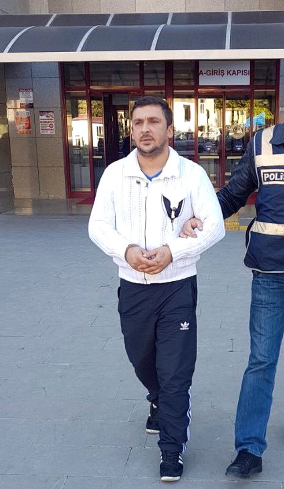 Cezaevi Firarisi Manavgat\'ta Yakalandı