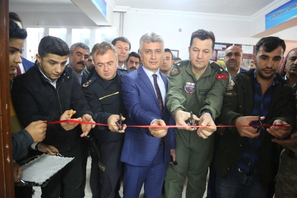 Cizre\'de Şehit Güvenlik Korucusu Dündar Page Kütüphanesi Törenle Açıldı