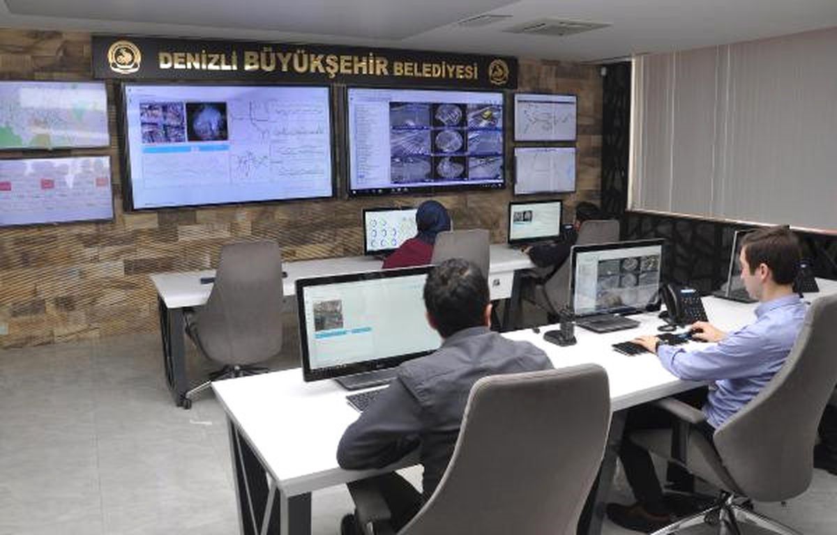 Denizli\'de Trafiği Yapay Zekâ Yönetiyor