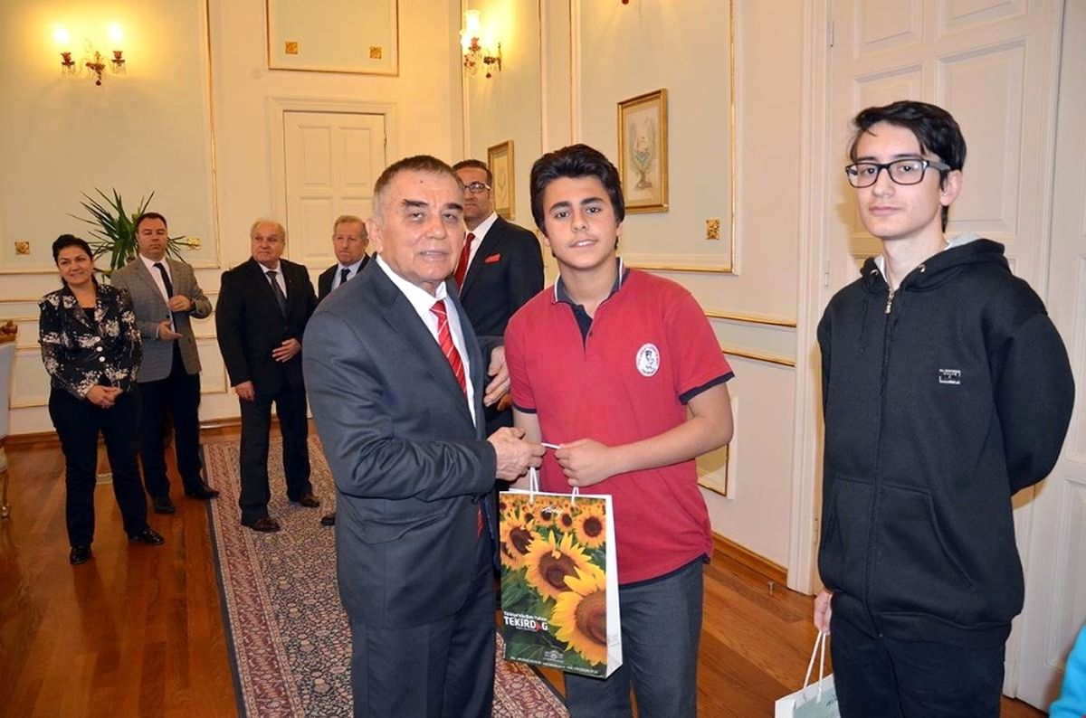 Dereceye Giren Öğrencilere Ödül