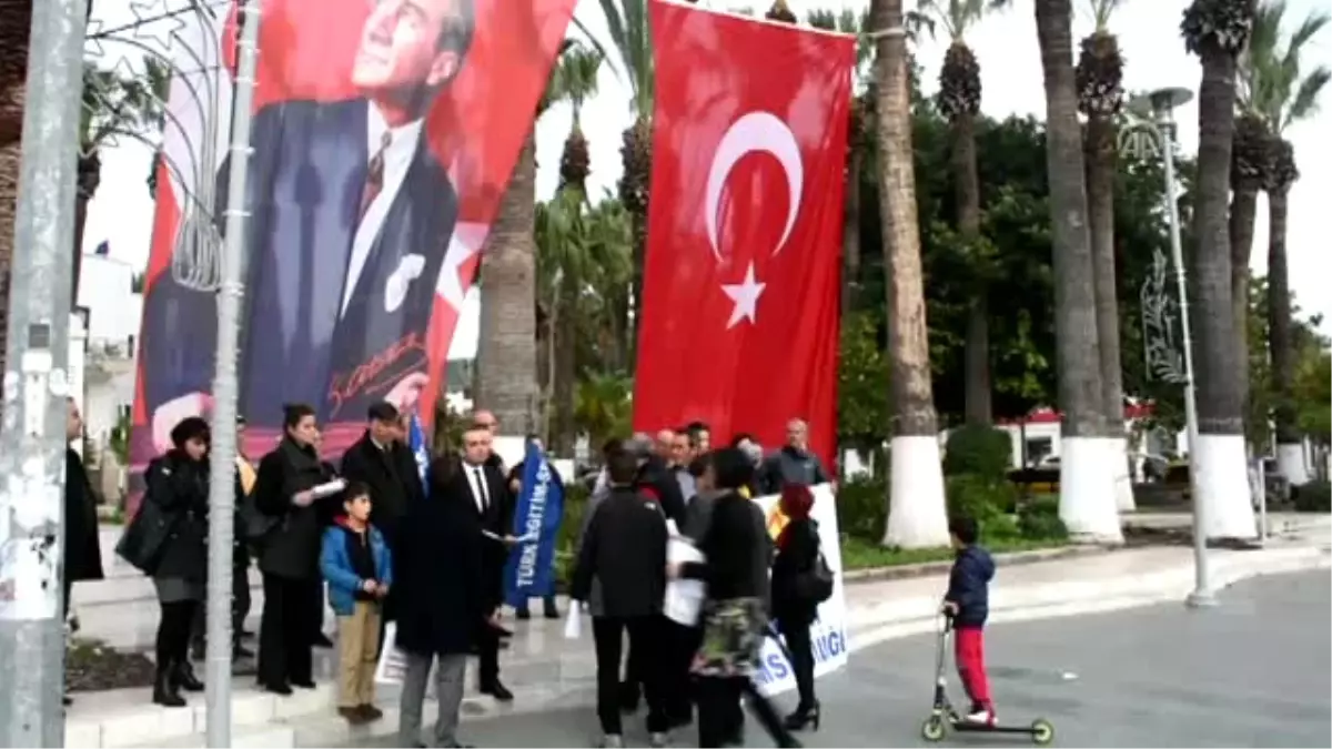 Eğitimciler, İzmir\'de Okul Müdürünün Öldürülmesini Protesto Etti