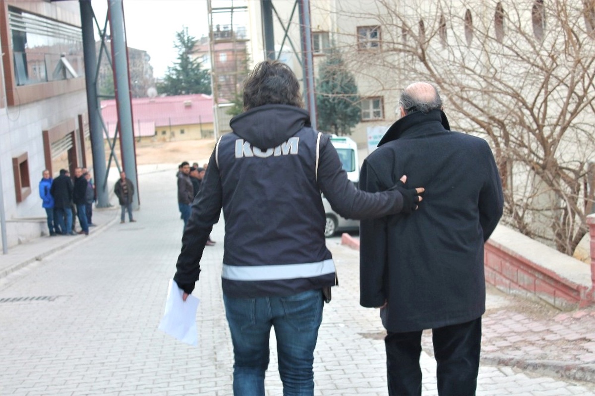 Elazığ Merkezli 7 İlde Fetö Operasyonu: 18 Gözaltı