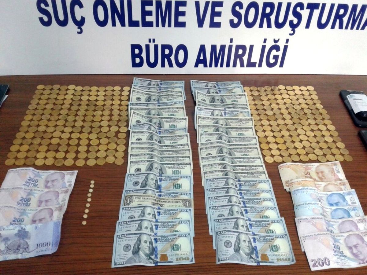 Gerçek Altın Gösterip, Sahte Altın Satmışlar