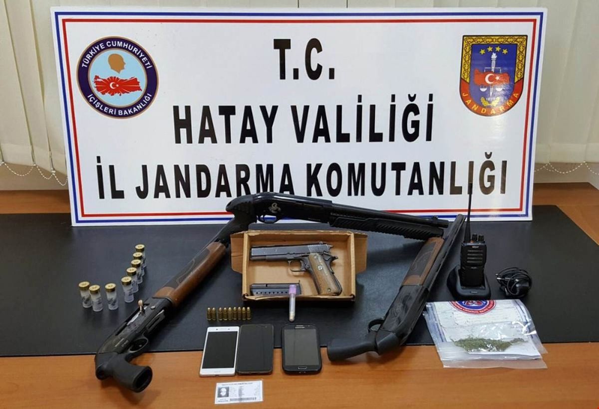 Hatay\'da Göçmen Kaçakçılığı Operasyonu: 13 Gözaltı