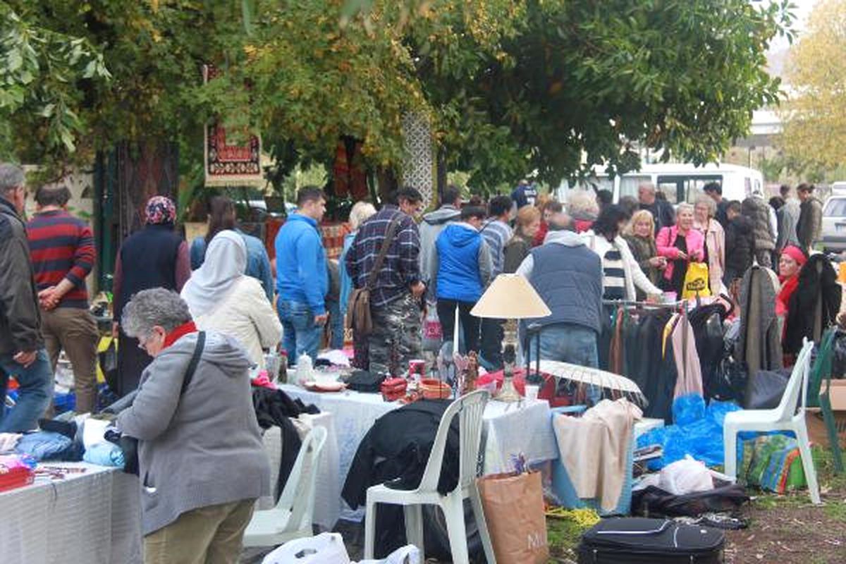 İngiliz Pazarı Doldu, Taştı