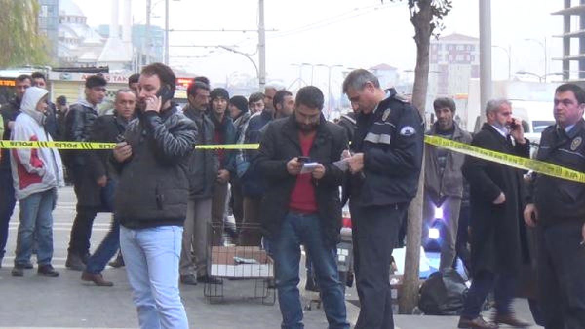 İşyerinden Çıkarken Tabancayla Vuruldu