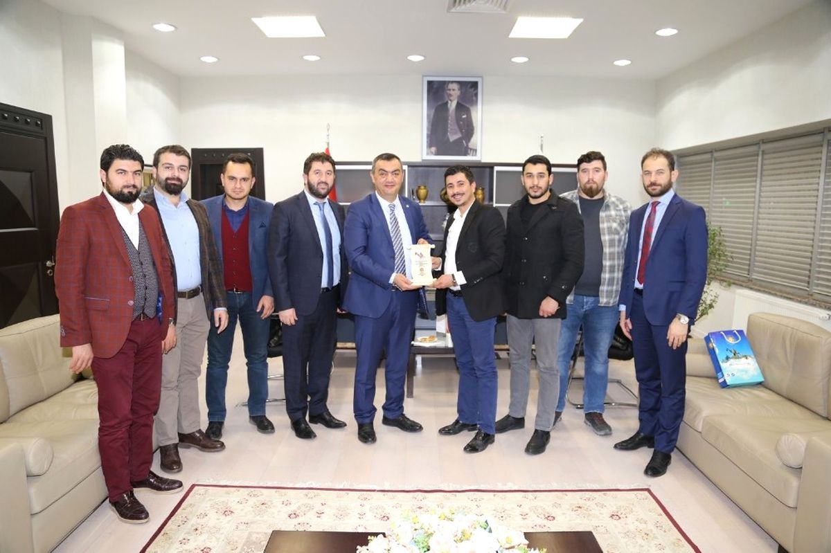 Kayseri ve Kırşehir İl Genç Girişimcilerden Kayso\'ya Ziyaret