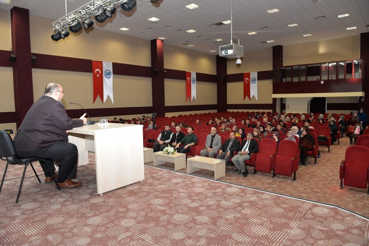 Kmü\'de "Öğrenmeyi Öğrenmek" Konferansı