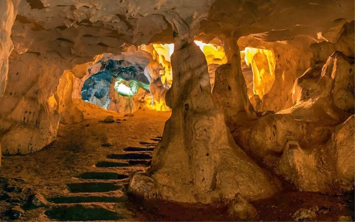 Konyaaltı Belediyesi Tarihi Gezilerine Karain Mağarası ve Termessos Antik Kenti ile Başlıyor.