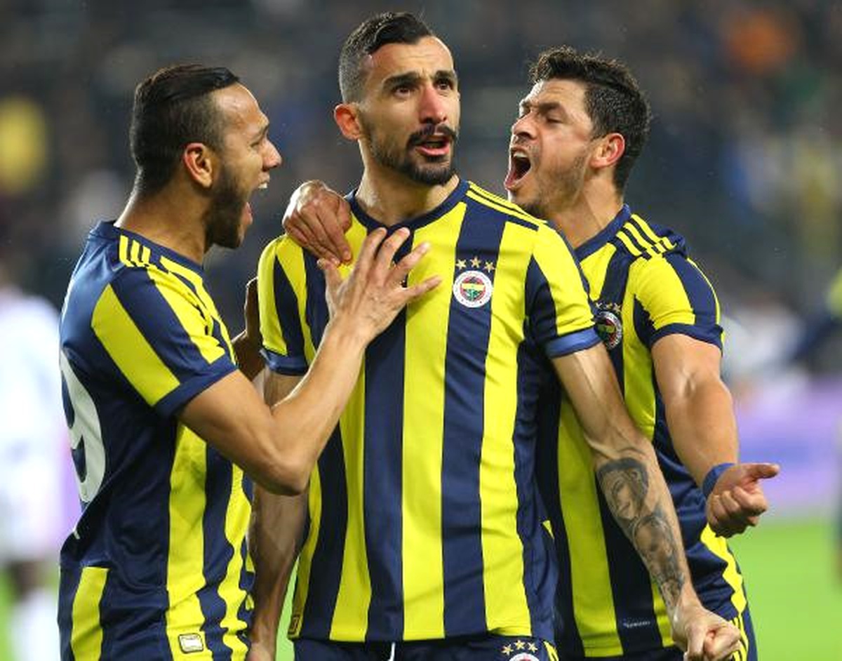 Mehmet Topal\'ın Dönüşü Fenerbahçe\'yi Zirveye Taşıyan Önemli Unsurlardan Birisi